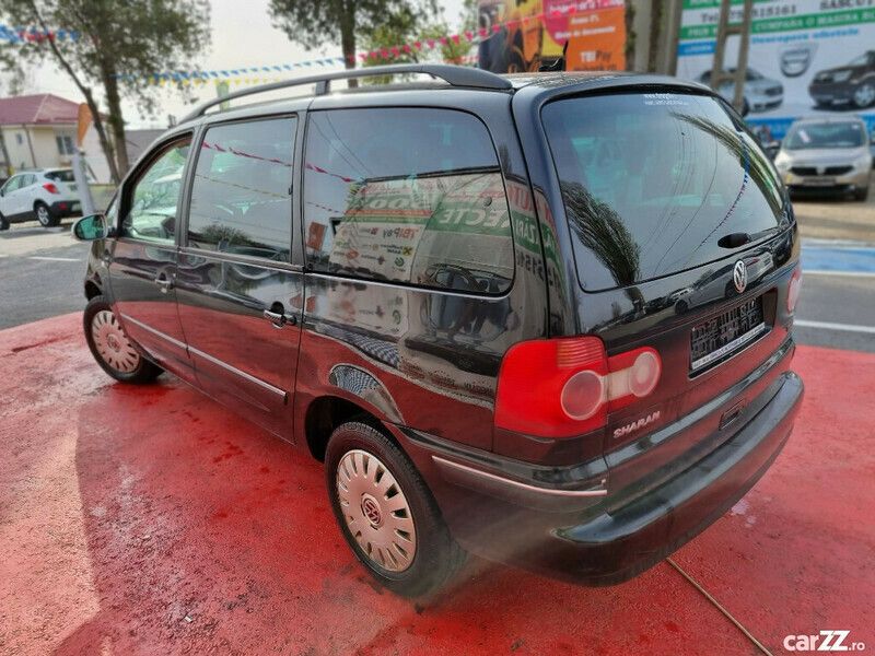 Second-hand VW Sharan 131 CP (96 kW) 2004 Albastru Monovolum