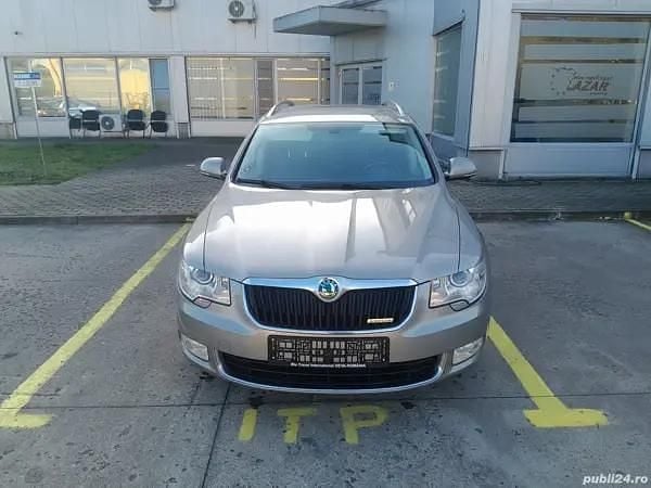 Utilizat 2012 Skoda Superb Break | 5.600 EUR (Preț OK) - Imagine 1/4