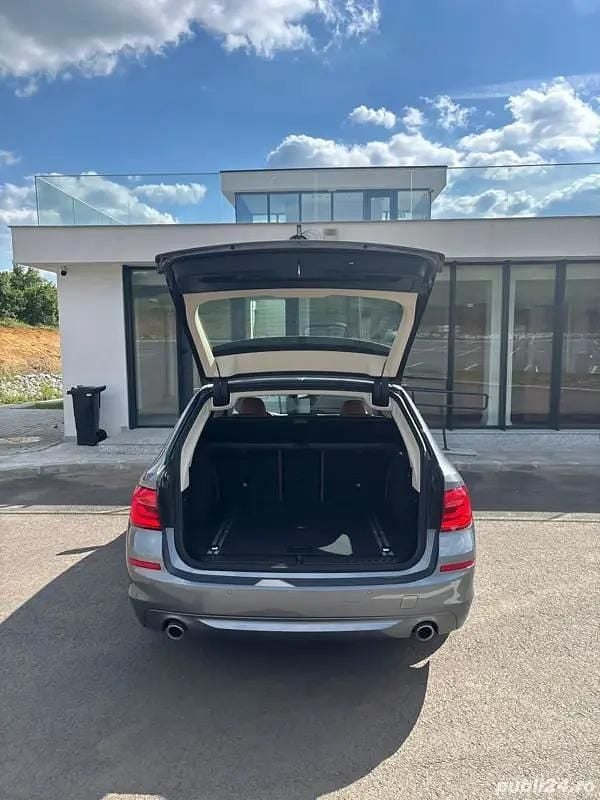 Utilizat 2019 BMW 530 | 20.500 EUR (Super Preț) - Imagine 1/4