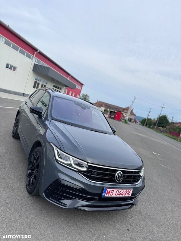 Gri Utilizat 2021 VW Tiguan R-line SUV | 27.500 EUR (Preț OK) - Imagine 1/4