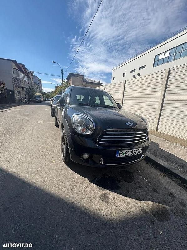 Culoarenegru Utilizat 2011 Mini Cooper D Countryman SUV | 8.390 EUR - Imagine 1/4