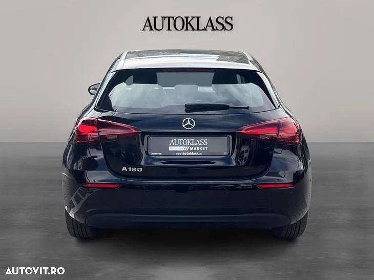 Second-hand Mercedes A180 136 CP (100 kW) 2024 Culoarenegru Hatchback