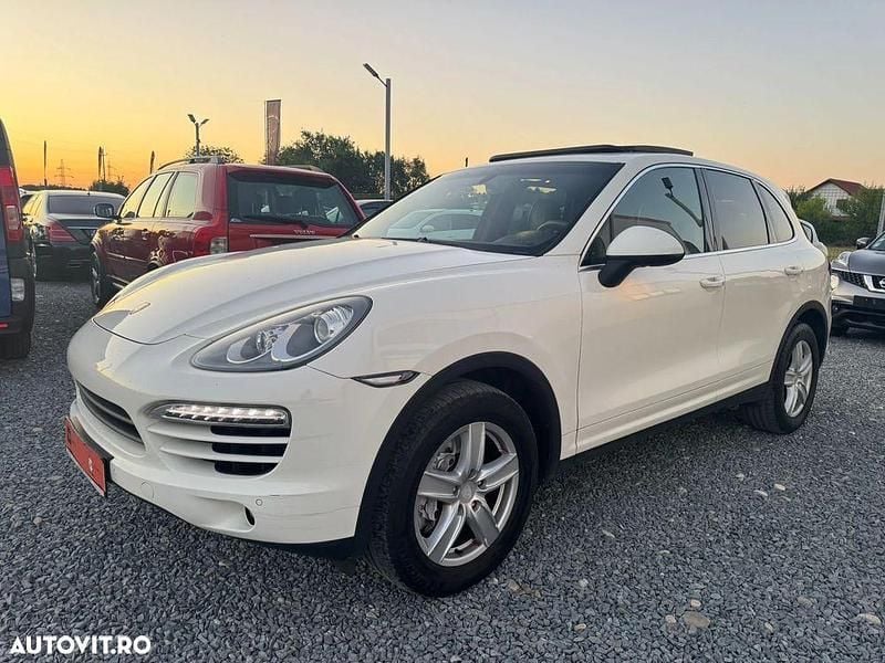 Culoarealb Utilizat 2011 Porsche Cayenne SUV | 14.400 EUR (Super Preț) - Imagine 1/4
