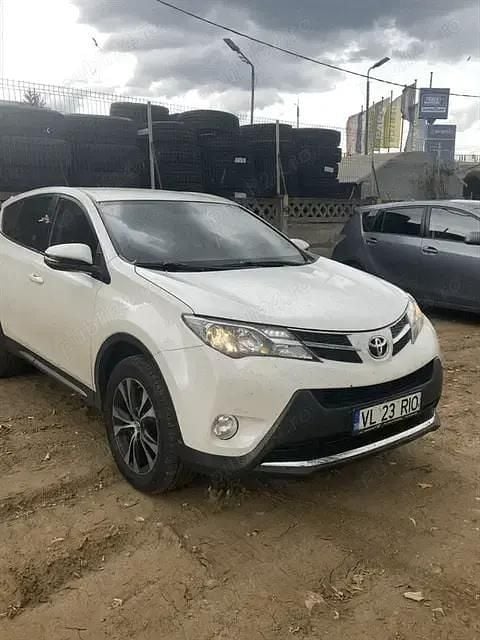 Utilizat 2014 Toyota RAV4 SUV | 12.600 EUR (Preț OK) - Imagine 1/4