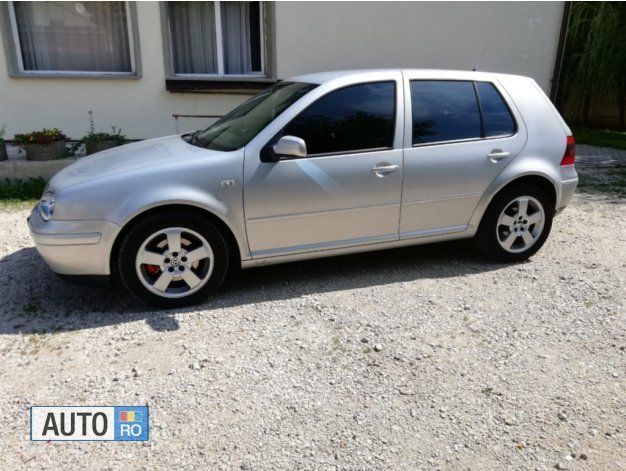 Second-hand VW Golf IV 116 CP (85 kW) 2000 Argintiu Hatchback