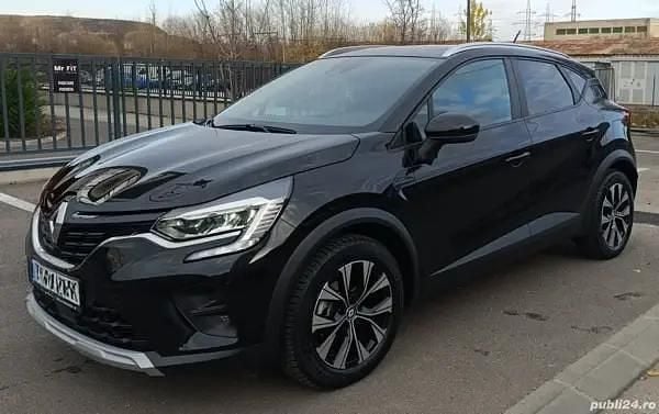 Second-hand Renault Captur 160 CP (117 kW) 2022 Negru SUV
