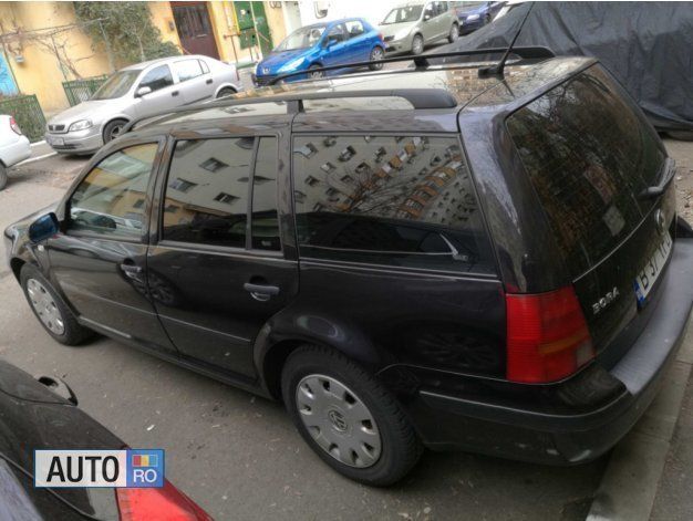 Second-hand VW Bora 110 CP (80 kW) 2001 Negru Berlinǎ