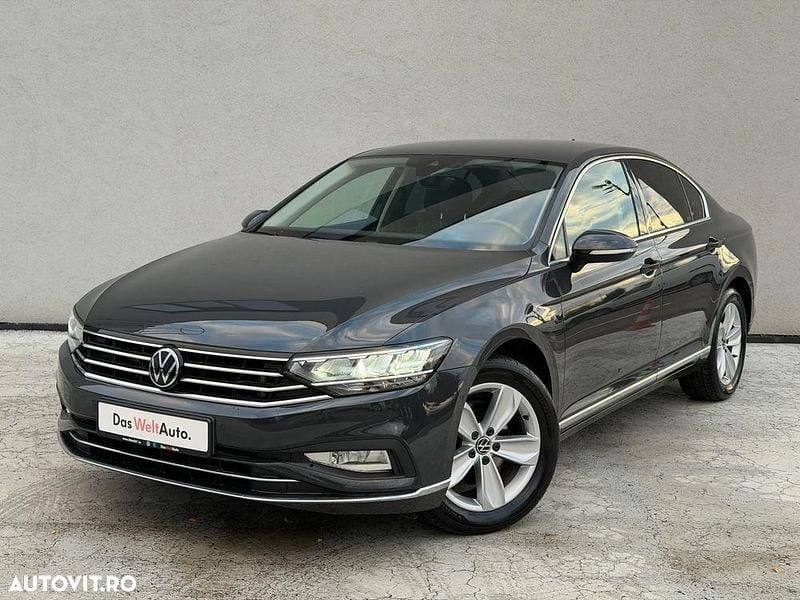 Culoarenegru Utilizat 2021 VW Passat Highline Berlinǎ | 22.494 EUR (Preț OK) - Imagine 1/4