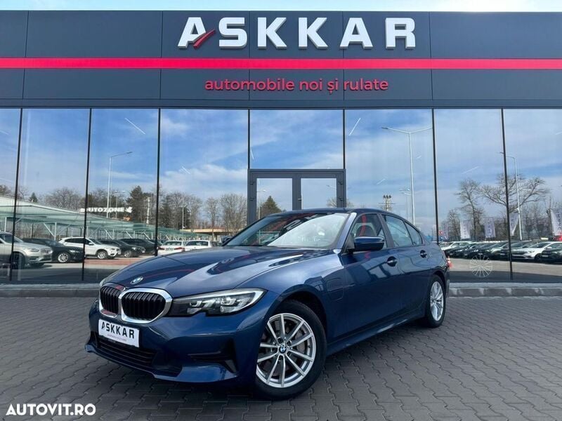 Albastru Utilizat 2020 BMW 330e Berlinǎ | 29.990 EUR (Preț bun) - Imagine 1/4