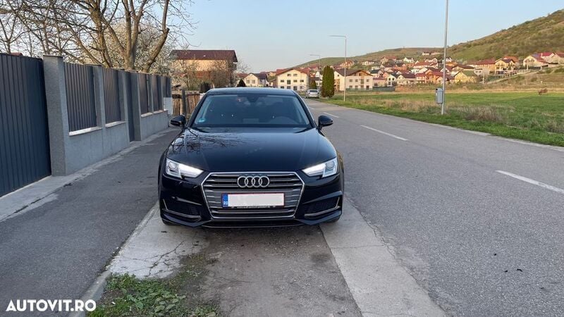 Negru Utilizat 2019 Audi A4 Berlinǎ | 20.500 EUR (Preț bun) - Imagine 1/4