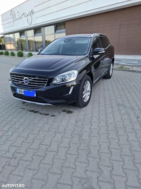 Culoarenegru Utilizat 2017 Volvo XC60 Kinetic SUV | 13.500 EUR (Preț bun) - Imagine 1/4