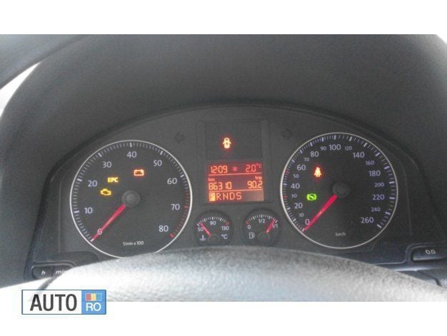 Second-hand VW Golf V Trendline 115 CP (84 kW) 2007 Argintiu Hatchback