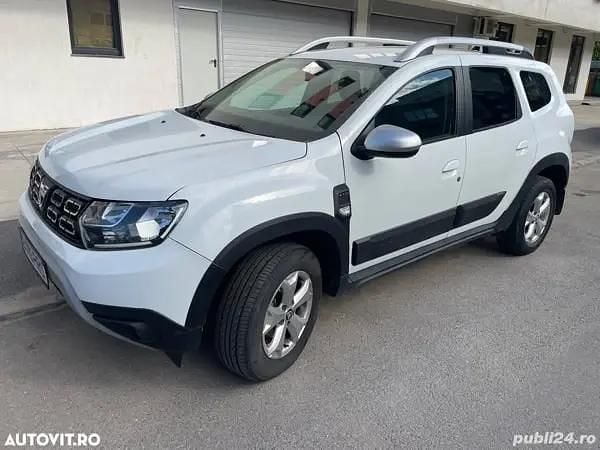Alb Utilizat 2021 Dacia Duster Prestige SUV | 13.400 EUR (Super Preț) - Imagine 1/4