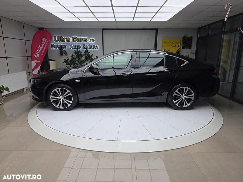 Second-hand Opel Insignia Business Innovation 136 CP (100 kW) 2020 Culoarenegru Berlinǎ