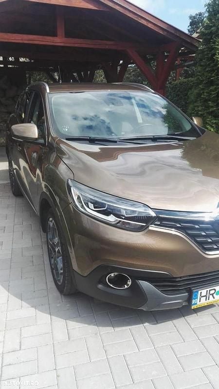 Culoaregalbeuriu Utilizat 2015 Renault Kadjar Intens SUV | 12.500 EUR (Preț OK) - Imagine 1/4