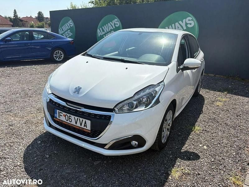 Culoarealb Utilizat 2019 Peugeot 208 Active Hatchback | 7.950 EUR (Preț OK) - Imagine 1/4