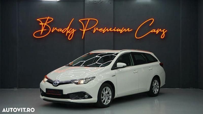 Culoarealb Second-hand 2019 Toyota Auris Hybrid Break | 14.450 EUR (Preț bun) - Imagine 1/4