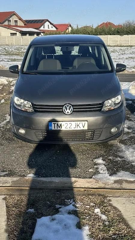 Second-hand VW Touran 105 CP (77 kW) 2012 Monovolum