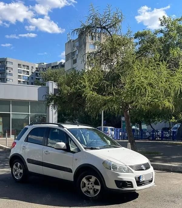 Utilizat 2013 Suzuki SX4 Hatchback | 5.900 EUR - Imagine 1/4