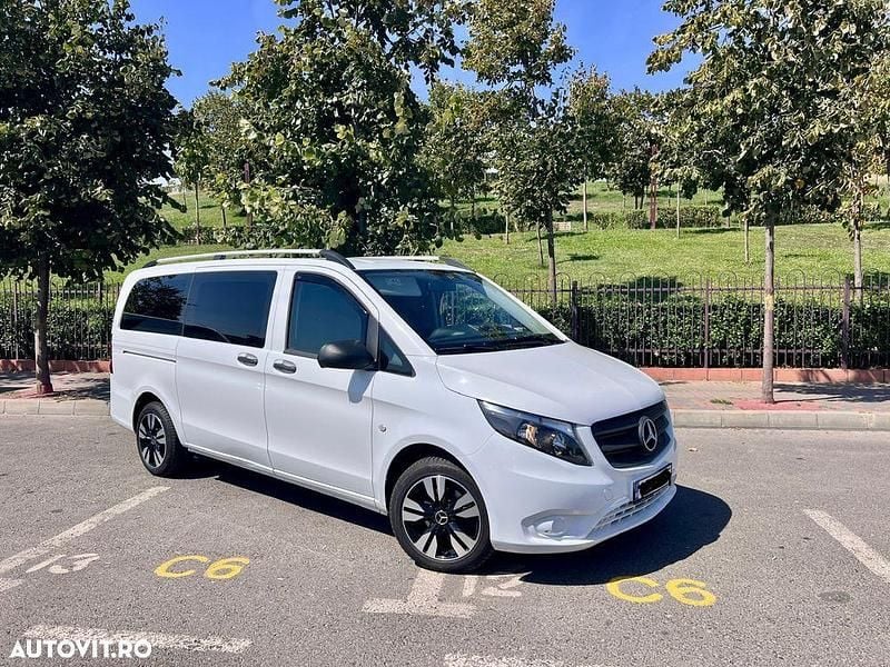 Culoarealb Utilizat 2018 Mercedes Vito Monovolum | 21.900 EUR (Puțin scump) - Imagine 1/4