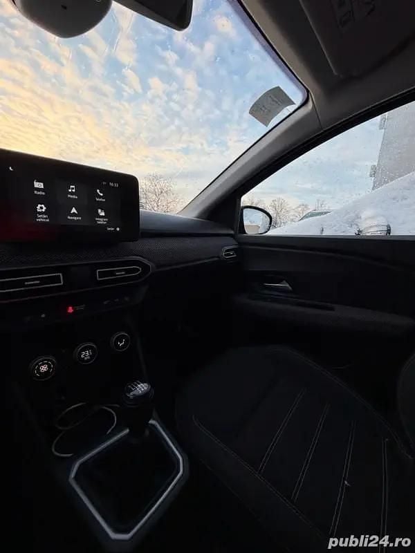 Second-hand Dacia Logan 100 CP (73 kW) 2024 Berlinǎ