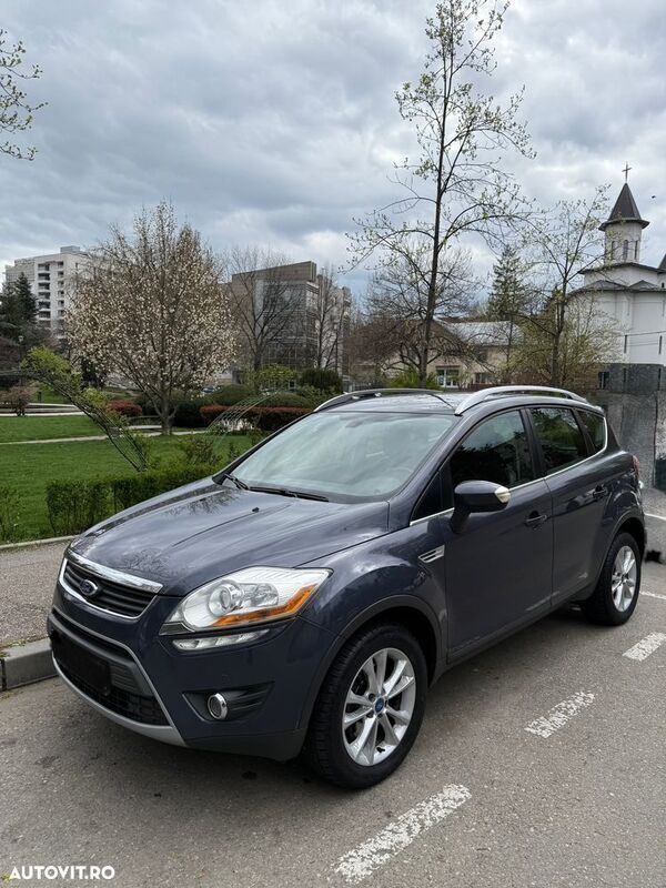 Gri Utilizat 2012 Ford Kuga Titanium SUV | 8.000 EUR (Preț OK) - Imagine 1/4