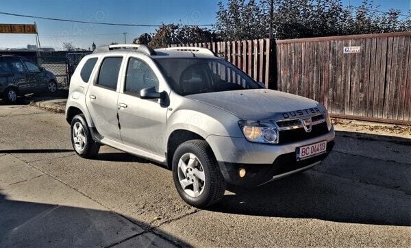 Utilizat 2012 Dacia Duster SUV | 5.950 EUR (Preț bun) - Imagine 1/4