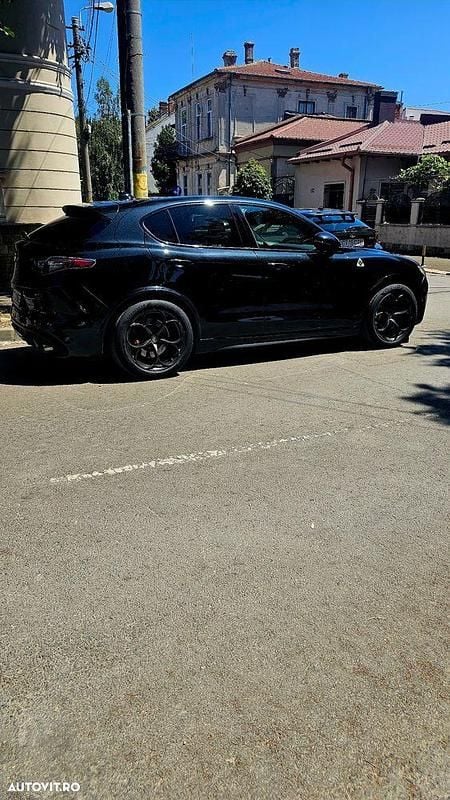 Negru Utilizat 2018 Alfa Romeo Stelvio Quadrifoglio SUV | 39.900 EUR (Preț OK) - Imagine 1/4