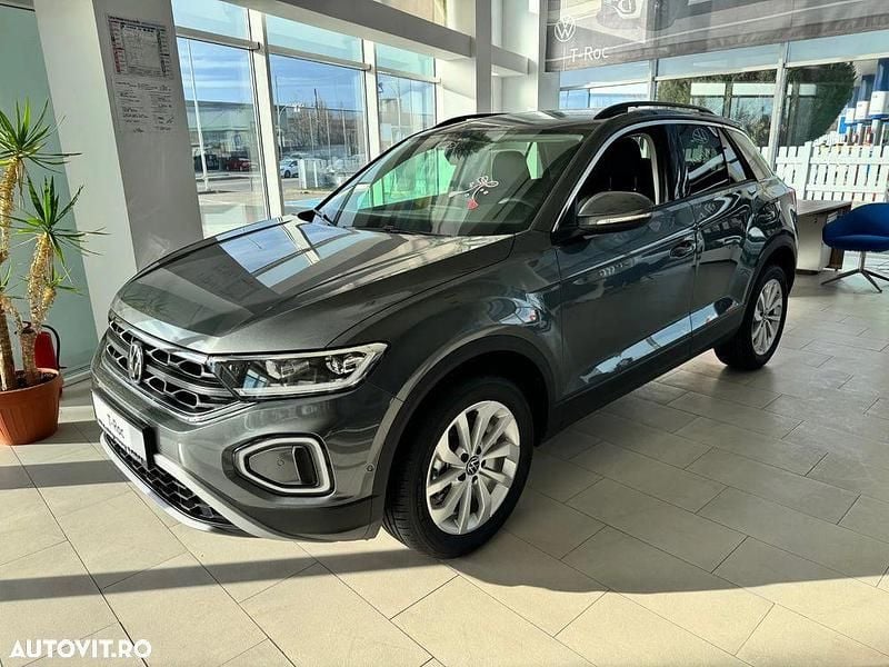 Nouă VW T-Roc Life 116 CP (85 kW) 2025 Culoaregri SUV