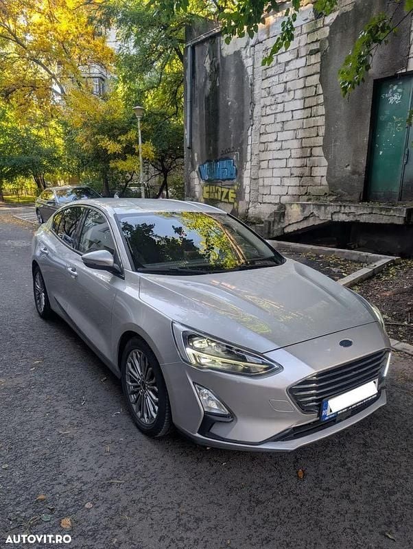 Culoareargint Utilizat 2018 Ford Focus Titanium Berlinǎ | 10.600 EUR (Preț OK) - Imagine 1/4