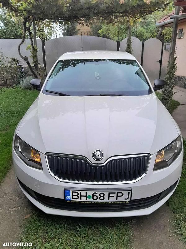 Culoarealb Utilizat 2016 Skoda Octavia Ambition Berlinǎ | 7.250 EUR (Preț bun) - Imagine 1/4
