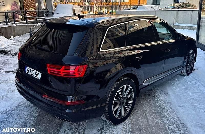 Second-hand Audi Q7 S-Line 231 CP (169 kW) 2019 Culoarenegru SUV