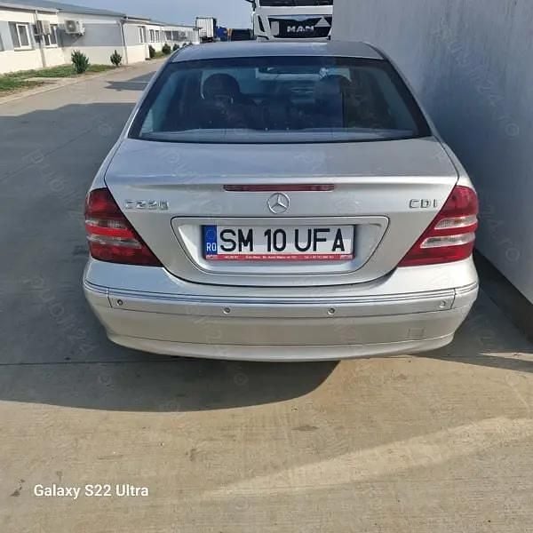Second-hand Mercedes C220 150 CP (110 kW) 2005 Gri Berlinǎ