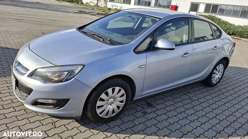 Second-hand Opel Astra Edition 115 CP (84 kW) 2016 Culoaregri Berlinǎ