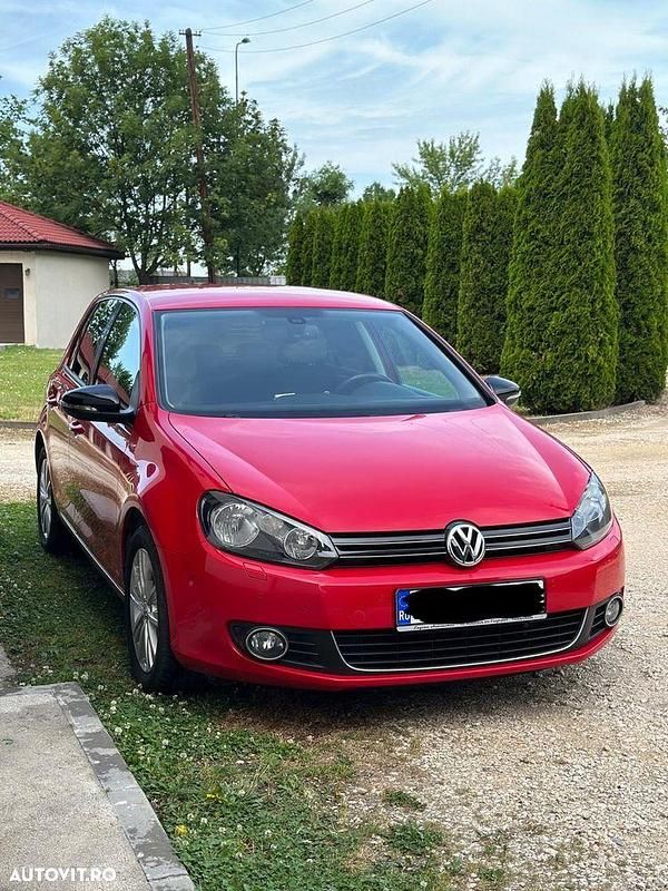 Culoarerosu Utilizat 2011 VW Golf VI Comfortline Hatchback | 7.800 EUR (Scump) - Imagine 1/4