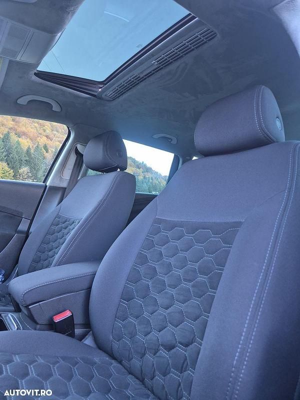 Second-hand VW Passat Comfortline 110 CP (80 kW) 2009 Culoaremaro Break