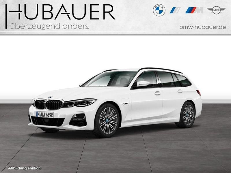 Utilizat 2022 BMW 330e M Sport Break | 35.084 EUR (Puțin scump) - Imagine 1/1