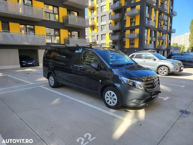 Second-hand Mercedes Vito 136 CP (100 kW) 2021 Culoarenegru Van