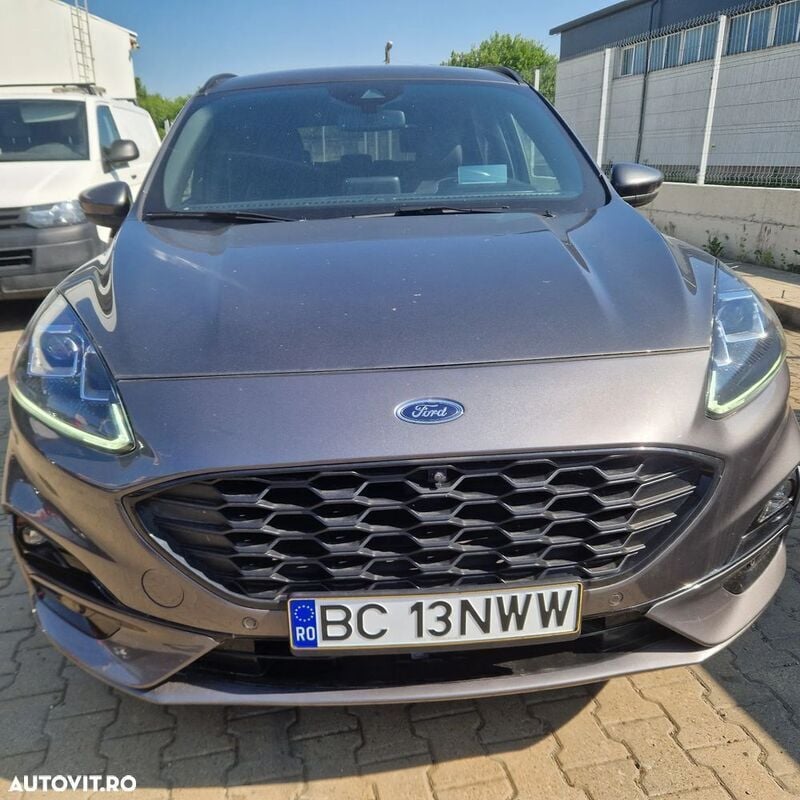 Gri Utilizat 2020 Ford Kuga ST-Line SUV | 15.990 EUR (Super Preț) - Imagine 1/4