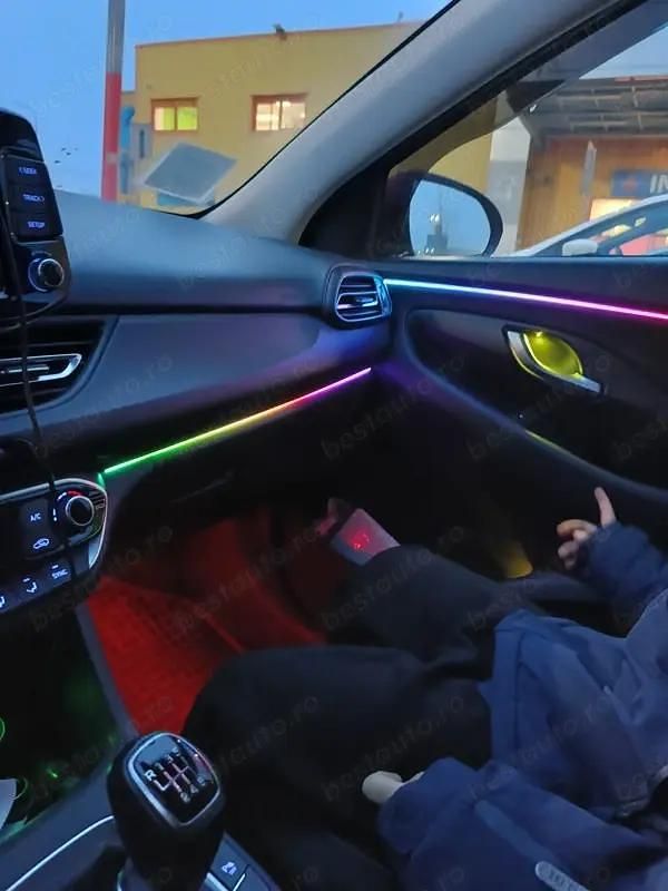 Second-hand Hyundai i30 SE 110 CP (80 kW) 2022 Rosu Break