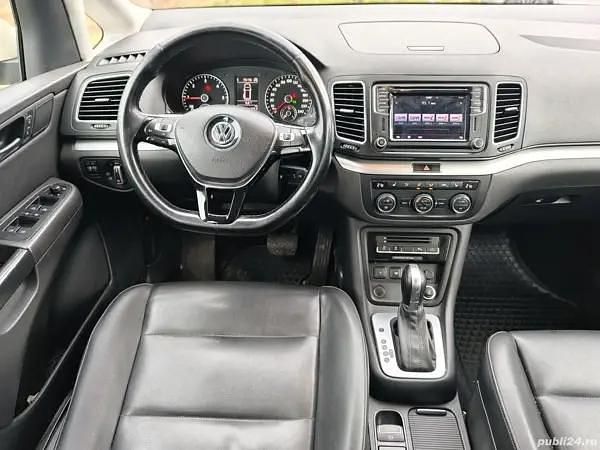 Second-hand VW Sharan Trendline 150 CP (110 kW) 2016 Bej Monovolum