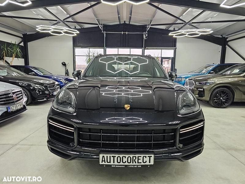 Negru Utilizat 2018 Porsche Cayenne Turbo SUV | 70.000 EUR - Imagine 1/4
