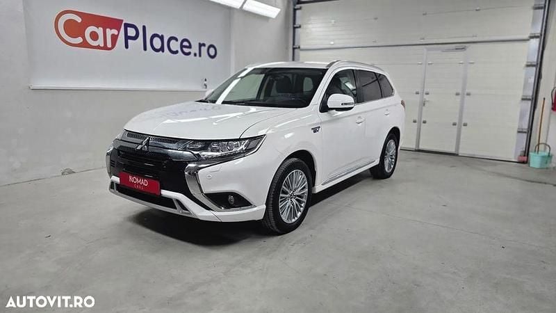 Culoarealb Utilizat 2019 Mitsubishi Outlander P-HEV Intense SUV | 19.200 EUR (Preț OK) - Imagine 1/4