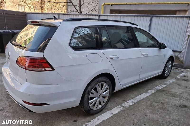 Second-hand VW Golf VII Comfortline 115 CP (84 kW) 2018 Culoarealb Break