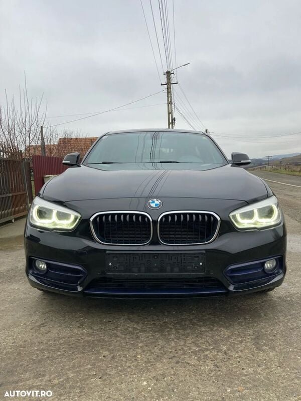 Negru Utilizat 2015 BMW 116 Sport Line Hatchback | 8.999 EUR (Scump) - Imagine 1/4