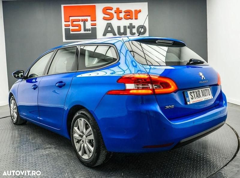 Second-hand Peugeot 308 SW Allure 130 CP (95 kW) 2021 Culoarealbastru Break