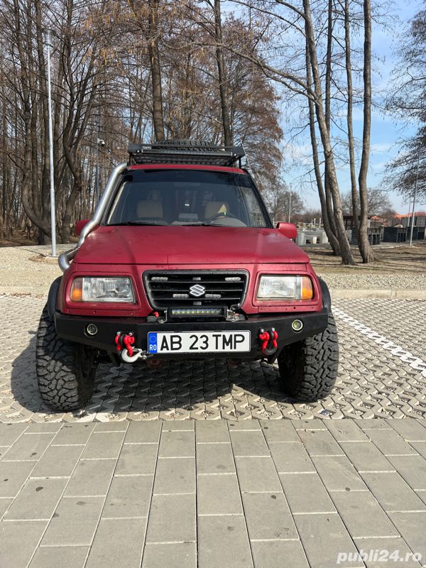 Rosu Utilizat 1998 Suzuki Vitara SUV | 6.800 EUR - Imagine 1/4