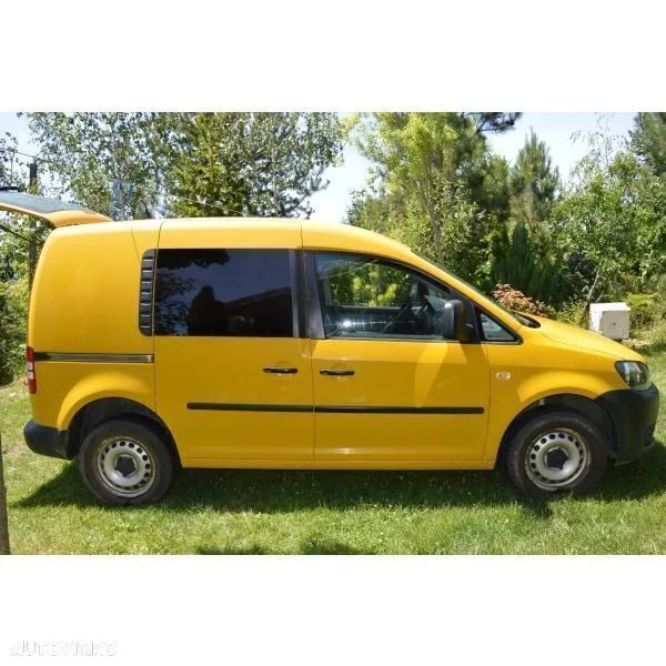 Galbeuriu Utilizat 2011 VW Caddy Monovolum | 5.950 EUR (Preț OK) - Imagine 1/4