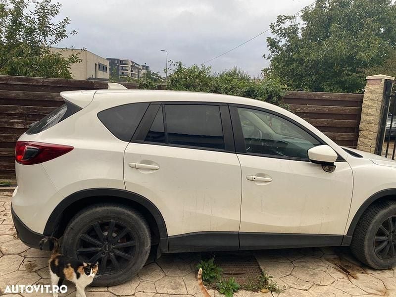 Culoarealb Utilizat 2015 Mazda CX-5 Sports-Line SUV | 7.990 EUR (Super Preț) - Imagine 1/2