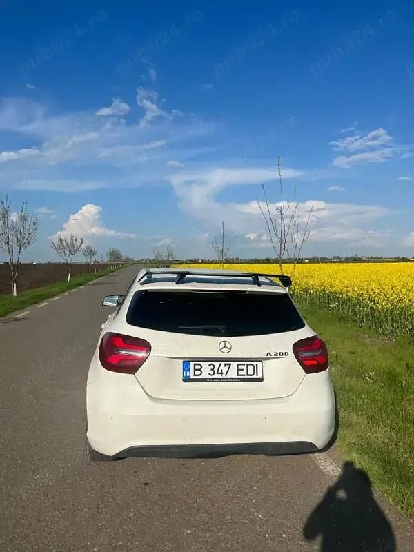 Alb Utilizat 2017 Mercedes A200 Hatchback | 12.500 EUR (Super Preț) - Imagine 1/4